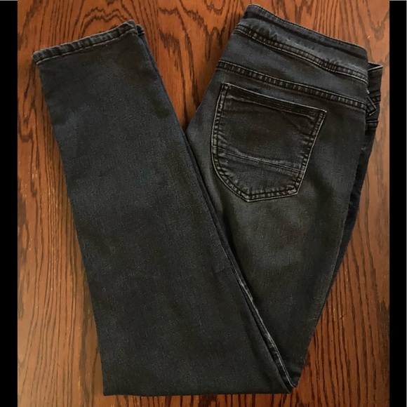 Yuva Jeans - Picture 3 of 4